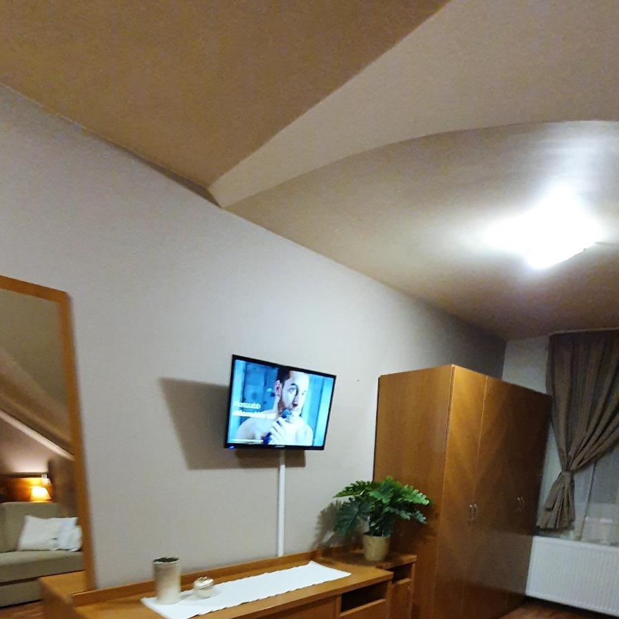 Relax Wellness Manzard Hajduszoboszlo Apartment Exterior foto