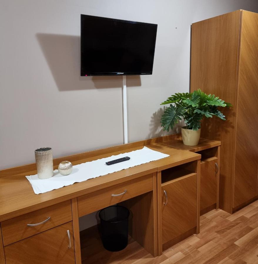 Relax Wellness Manzard Hajduszoboszlo Apartment Exterior foto