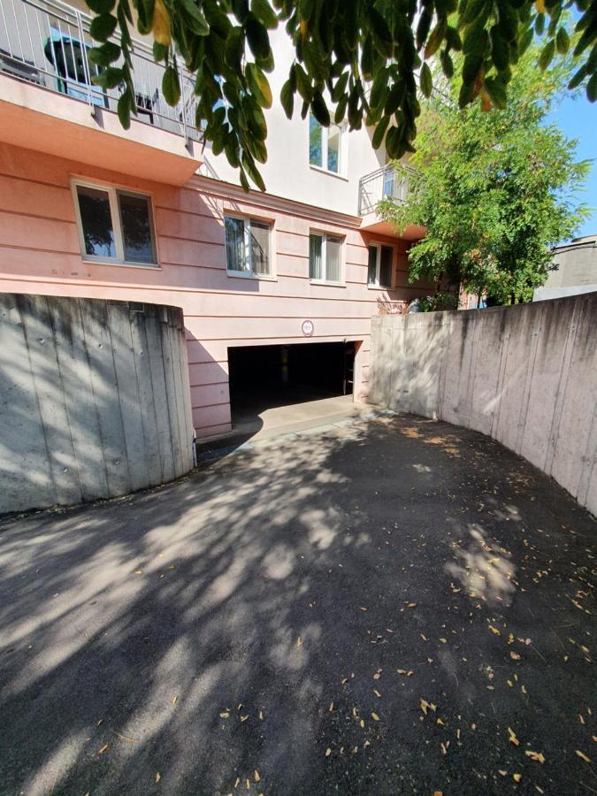 Relax Wellness Manzard Hajduszoboszlo Apartment Exterior foto