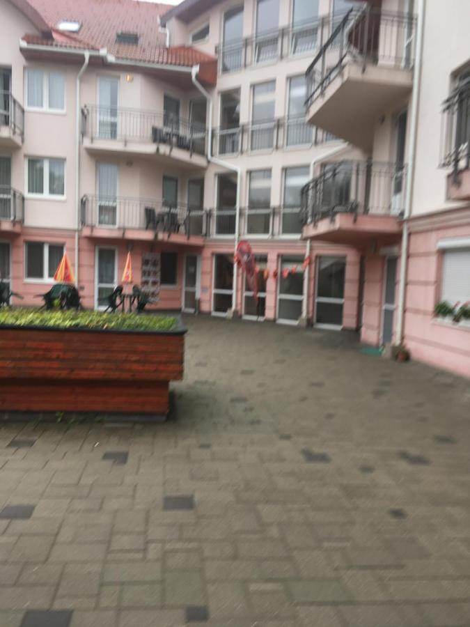 Relax Wellness Manzard Hajduszoboszlo Apartment Exterior foto
