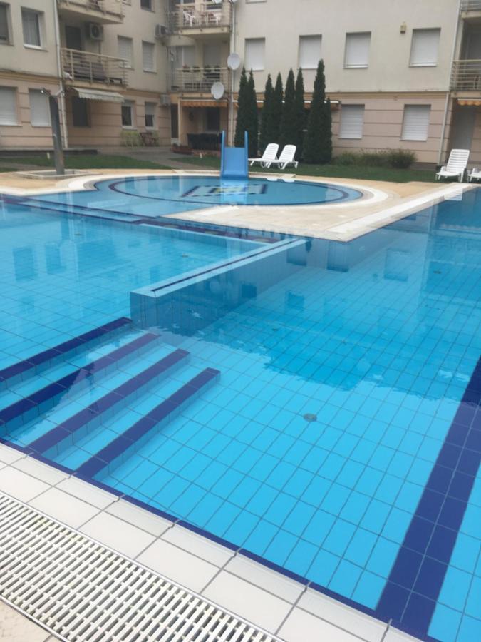 Relax Wellness Manzard Hajduszoboszlo Apartment Exterior foto