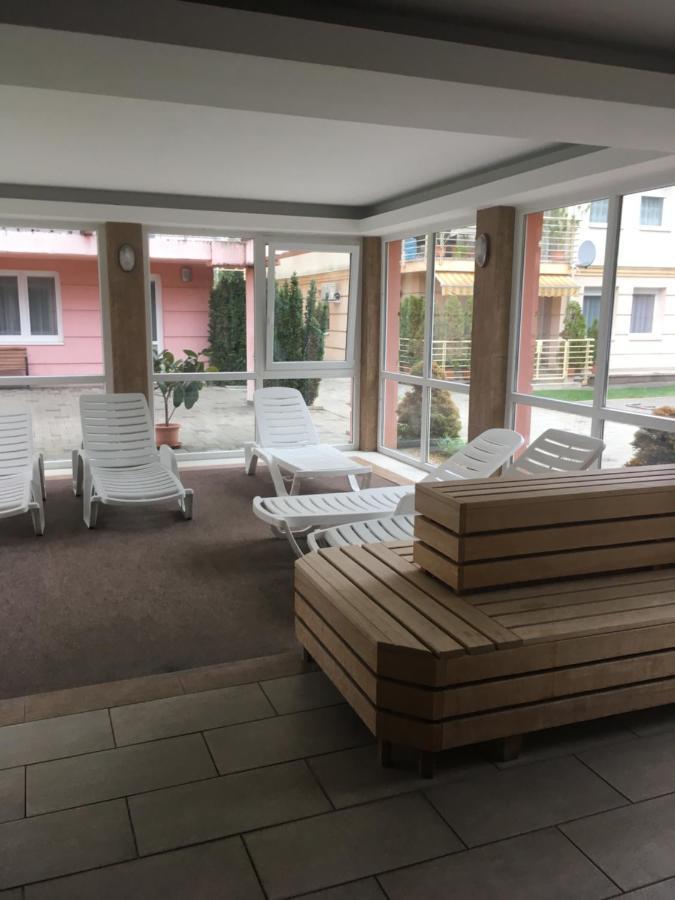 Relax Wellness Manzard Hajduszoboszlo Apartment Exterior foto